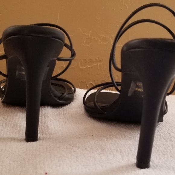Size 7 Dainty Black Strappy Heels LEI - Picture 3 of 7